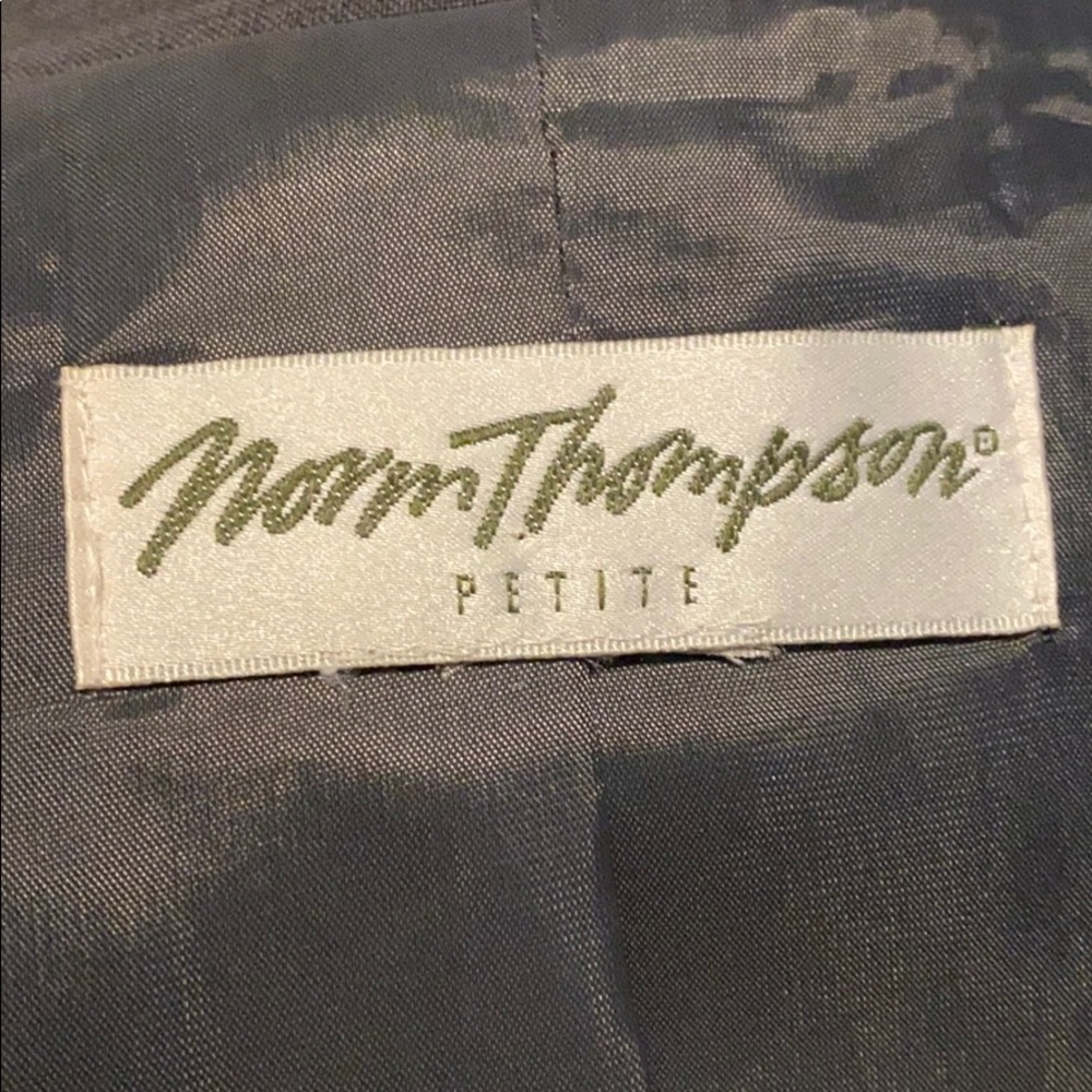 SALE 3/$60 🌾🌾 - Picture 5 of 5